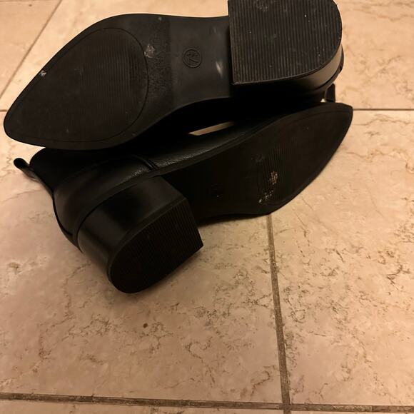 A New Day 7.5 Gwen Low Shaft Pointed Toe Ankle Chelsea Boots Stack Heeled Black - Picture 6 of 10